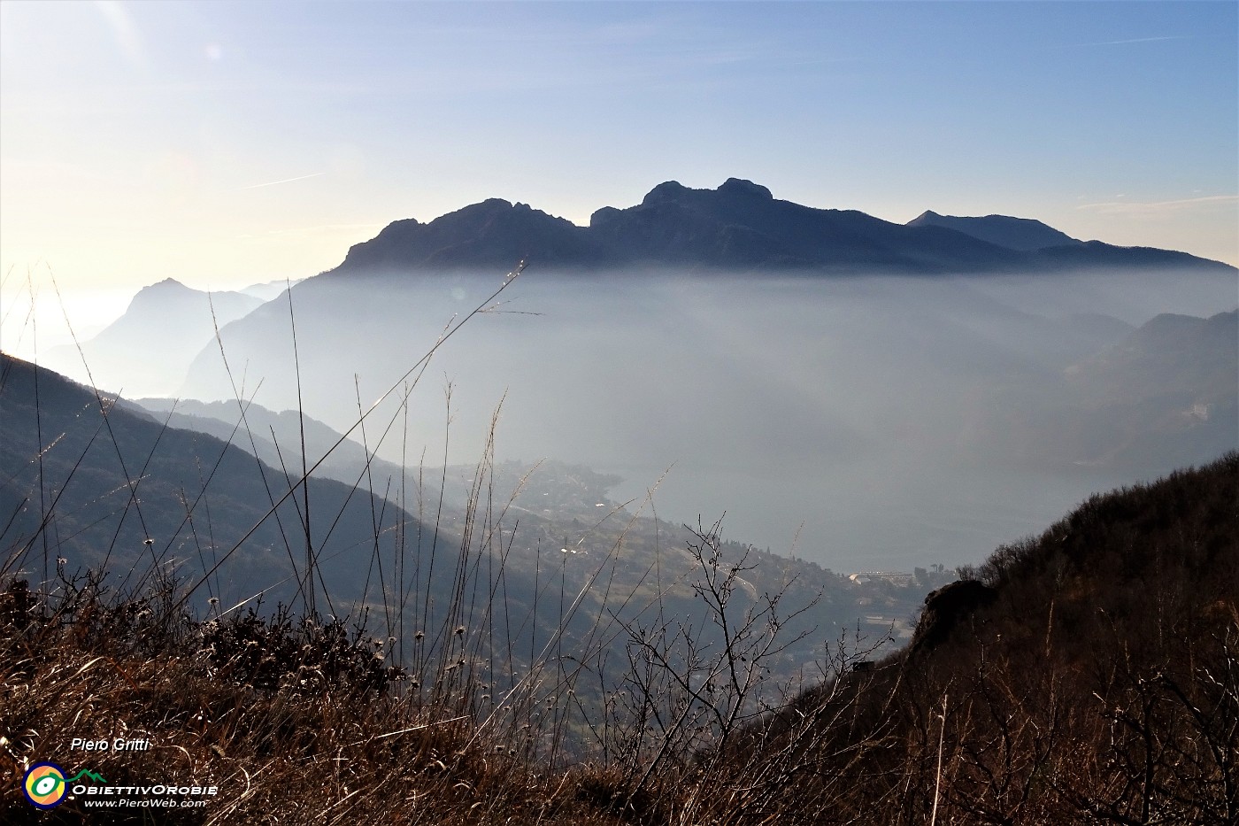 24 Vista verso Barro, Moregallo, Corni di Canzo.JPG